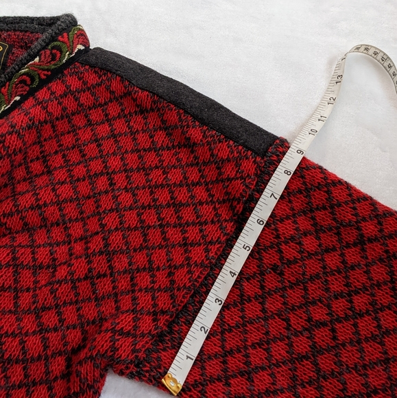 Vintage Volund Norwegian Pure New LambsWool Latch Front Elbow Patch Sweater - Picture 7 of 16